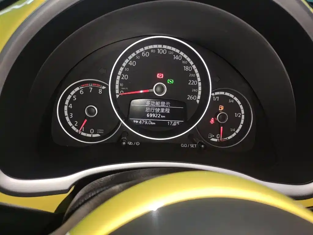 Volkswagen Beetle 2015 180TSI фото 12
