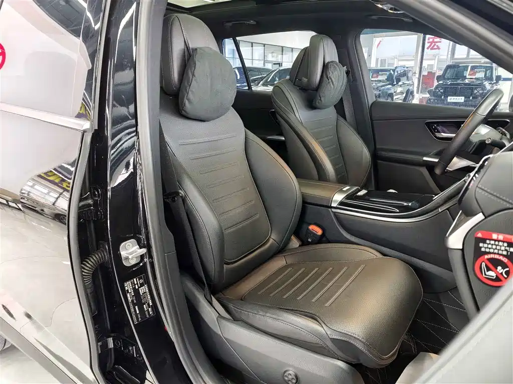 Mercedes-Benz GLC 2023 GLC 260 L 4MATIC Sport 5-seater фото 10