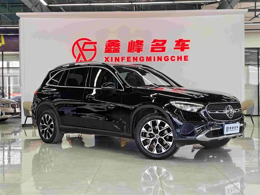 Mercedes-Benz GLC 2023 GLC 260 L 4MATIC Sport 5-seater фото 3