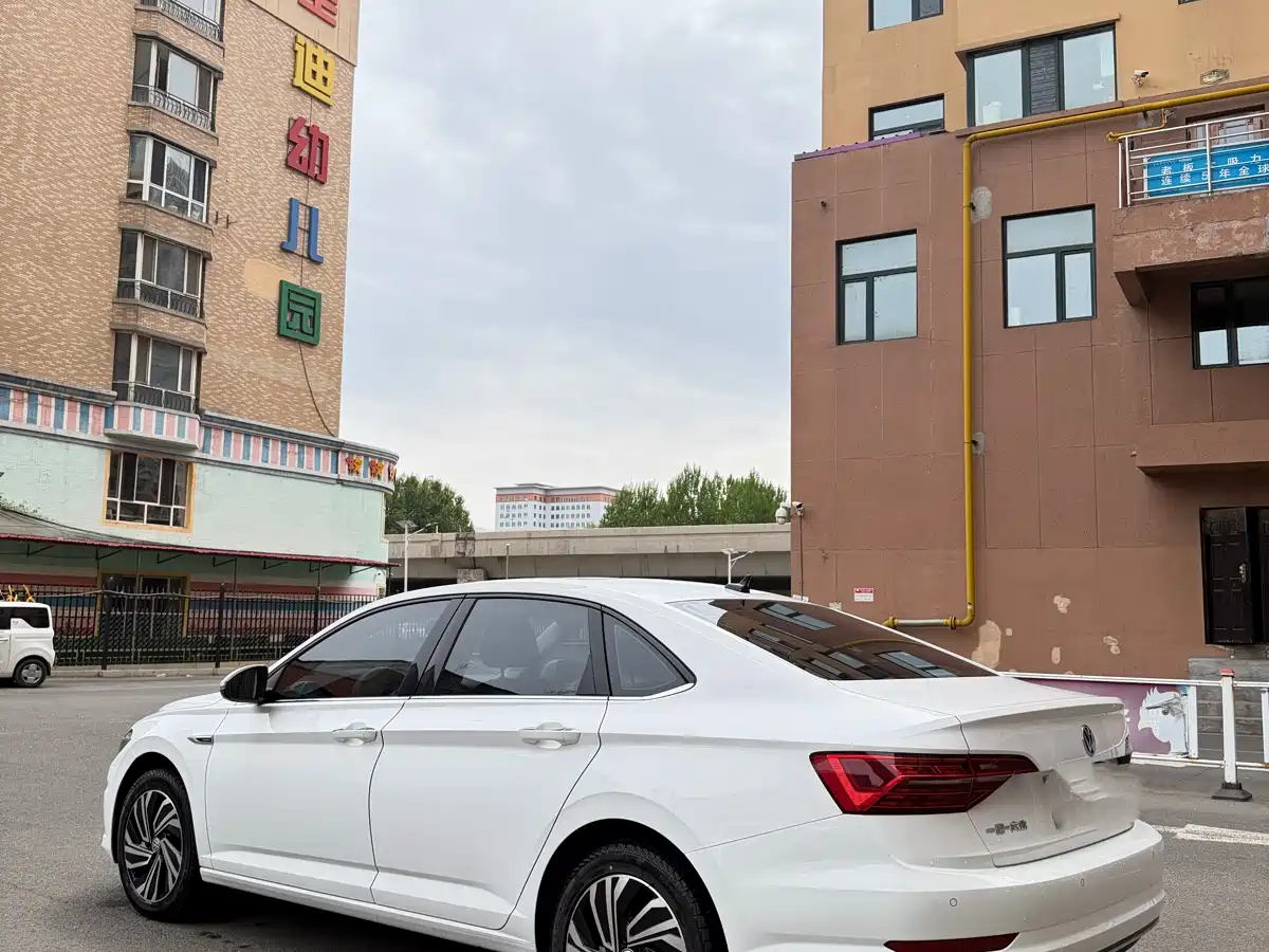 Volkswagen Sagitar 2022 280TSI DSG Soaring Edition фото 7