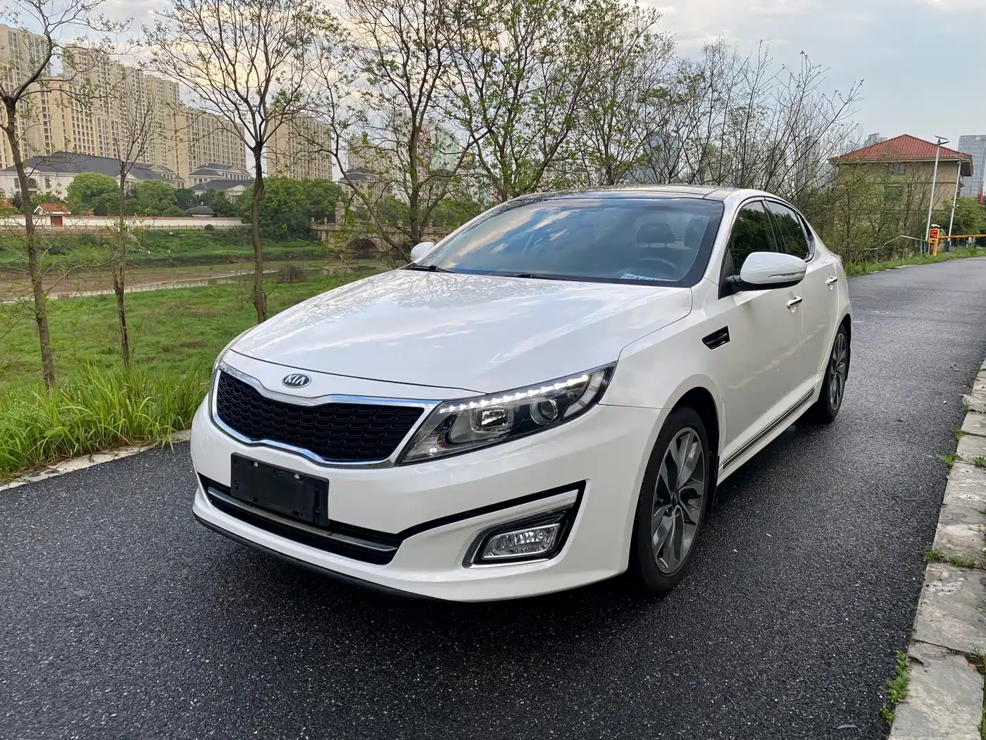 Kia K5 2015 2.0L Automatic LUX