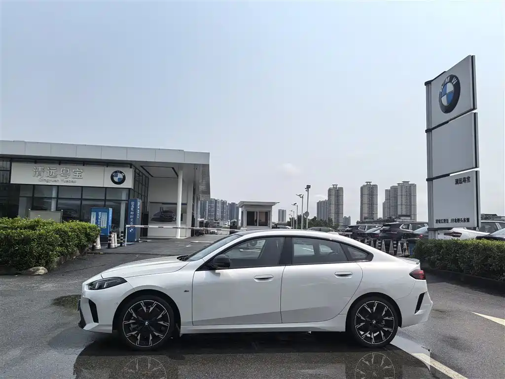 BMW 2 Series 2025 225L M Sport Moonlight Package фото 3