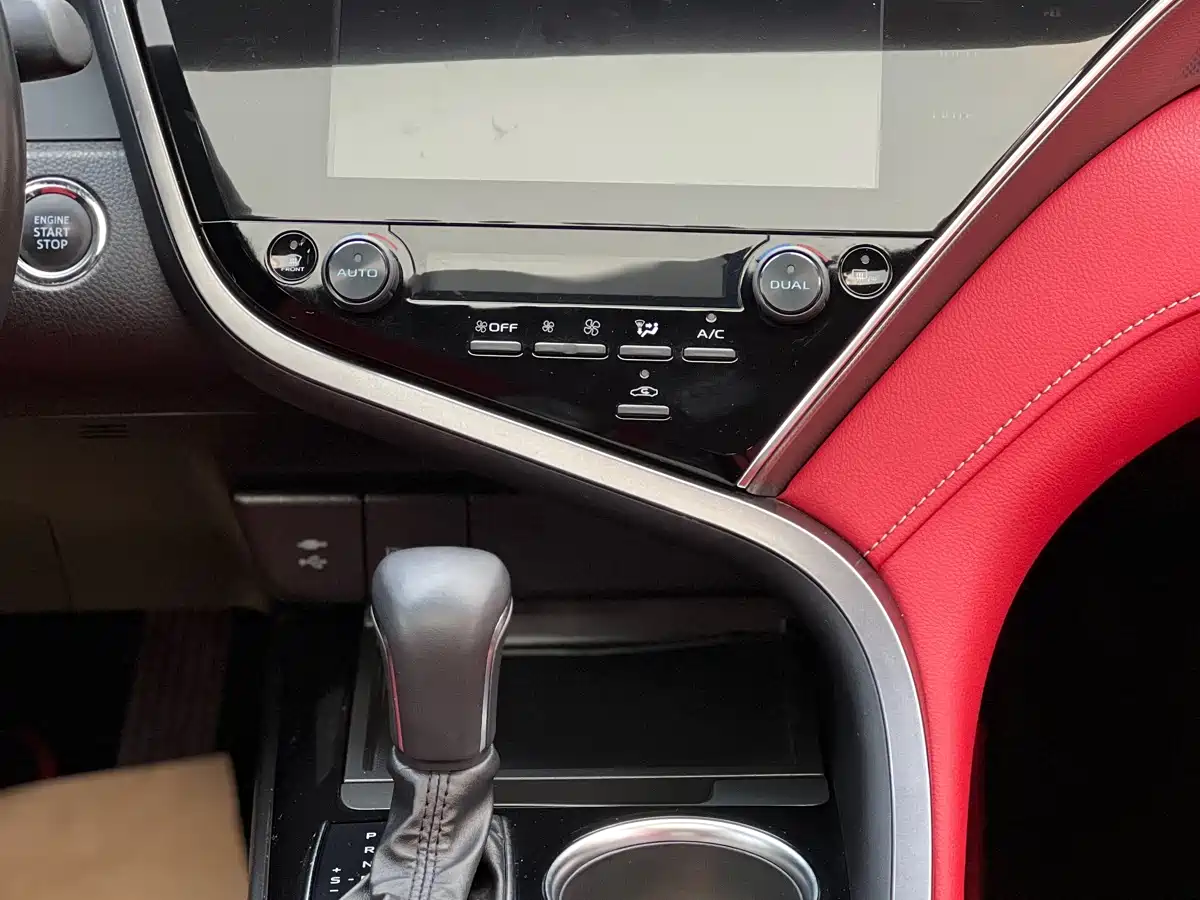 Toyota Camry 2019 2.5S Stylish (China V) фото 16