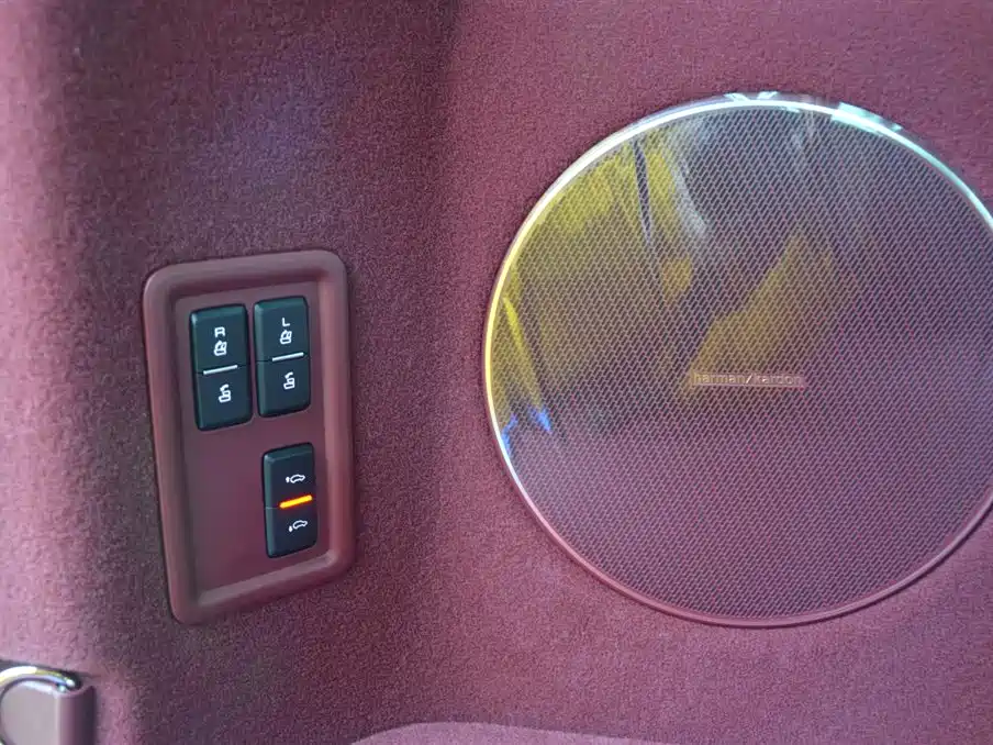 TANK TANK 700 NEW ENERGY