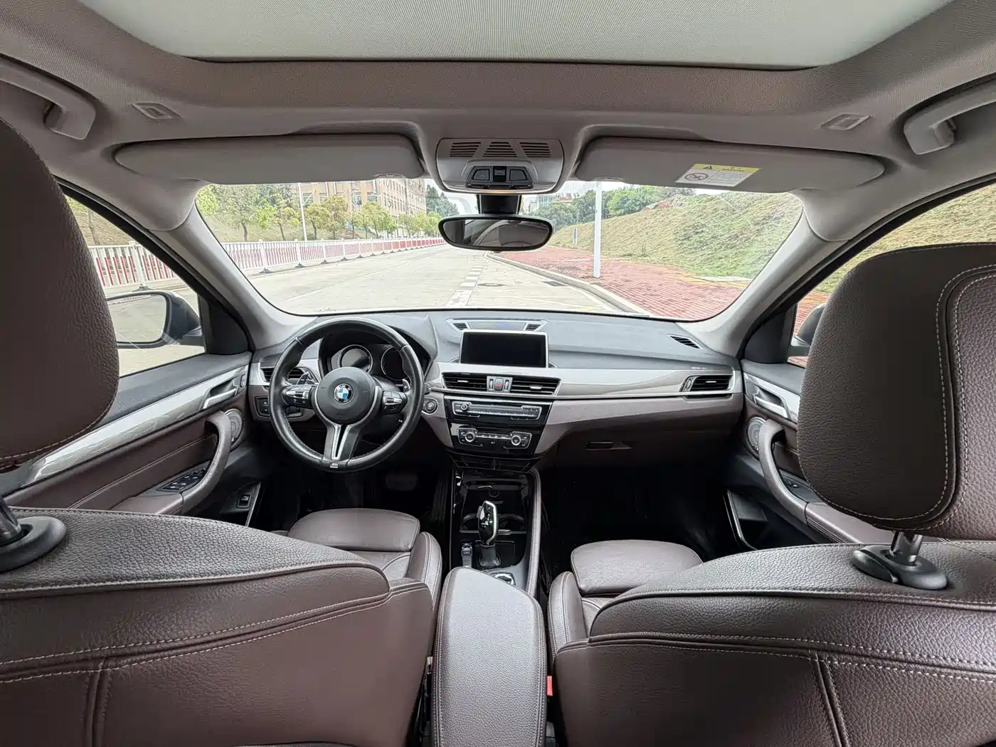 BMW X1 2019 xDrive20Li Premium Model фото 10