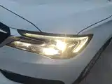 Photo 5 - Buick GL6