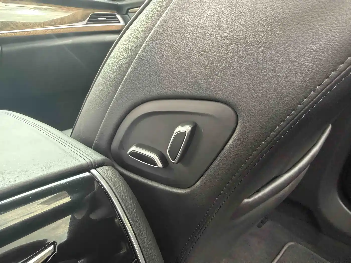 Cadillac CT6 2021 28T Luxury фото 16