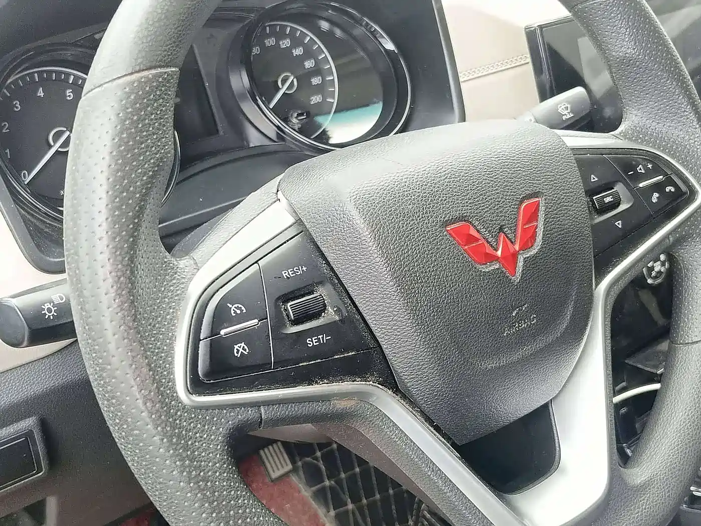 Wuling Motors Wuling Journey 2022 2021 1.5T Manual Luxury Edition