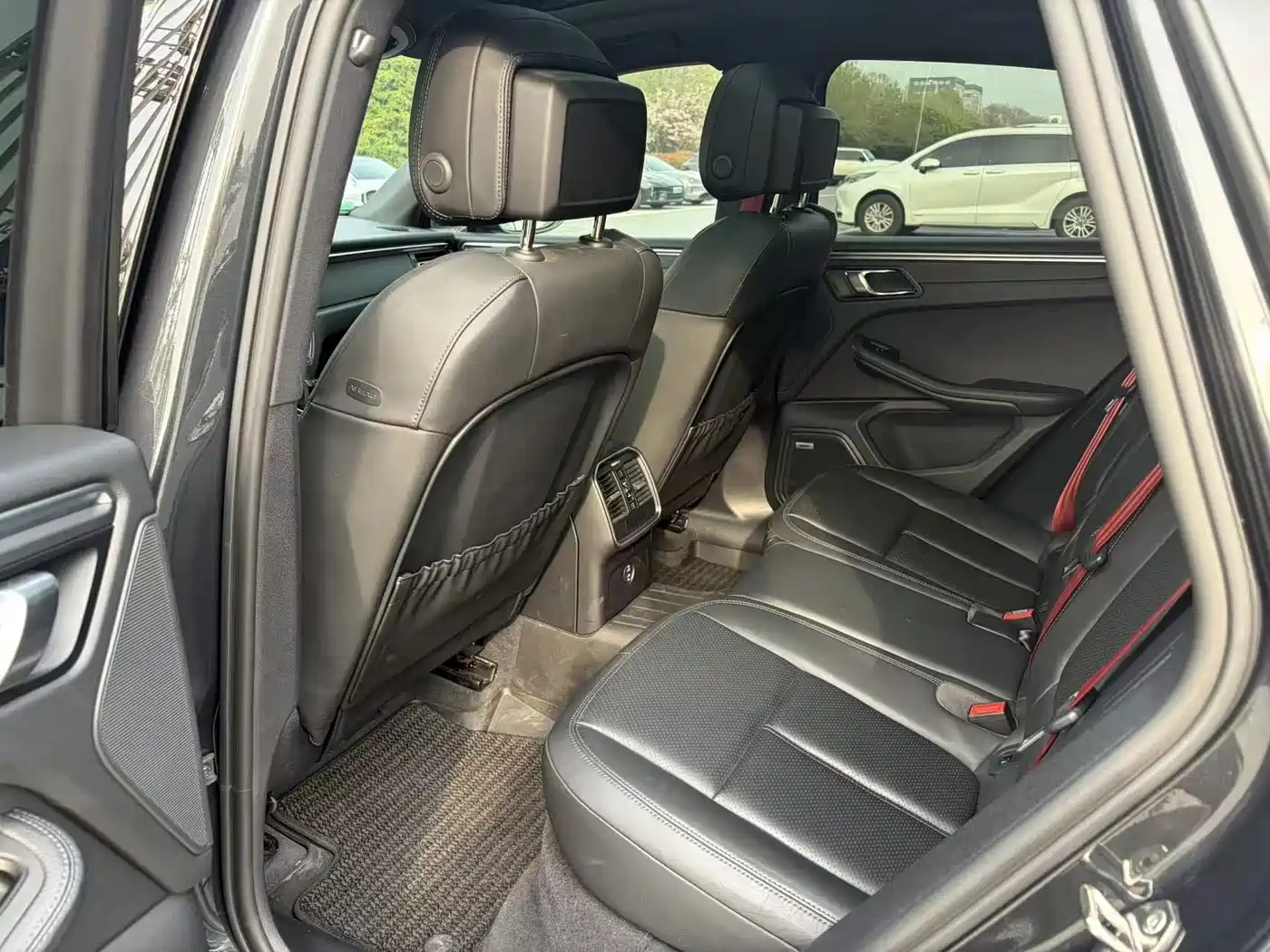 Porsche Macan 2022 Macan 2.0T фото 14