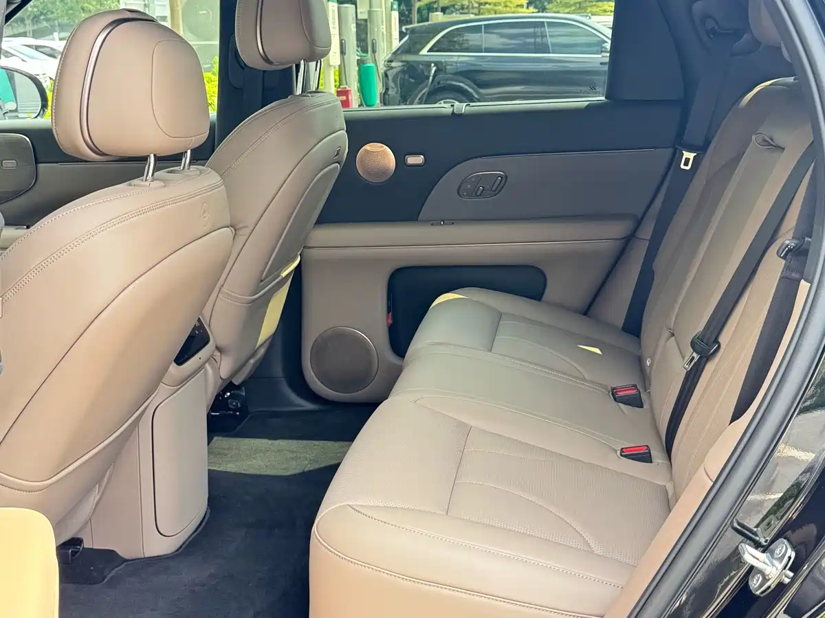 IM Motors IM LS8 2026 2026 Model Base Version 5-seater Long Range Edition