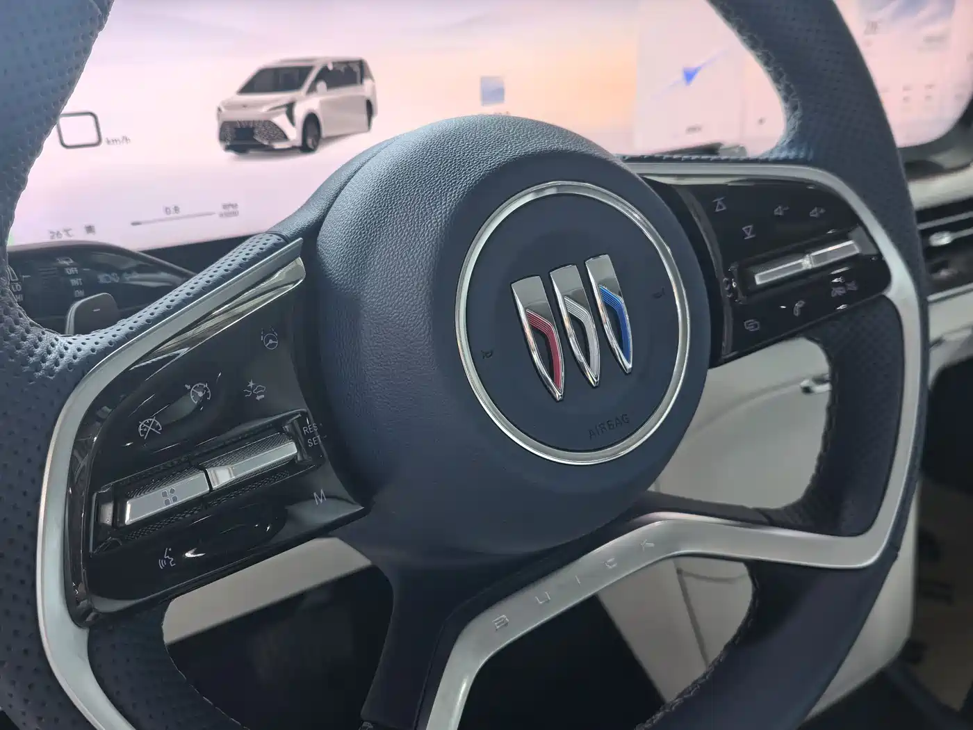 Buick Century 2025 2.0T 6-Seater World Edition фото 9