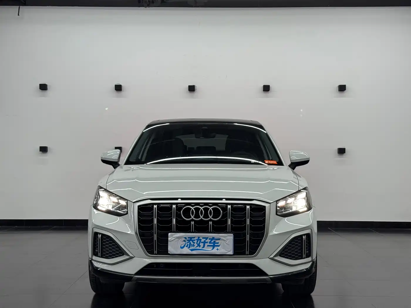 Audi Q2L 2022 35 TFSI Fashion Elegance фото 2