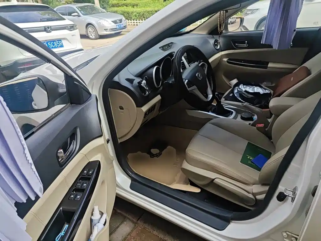 Changan Eado 2014 2014 1.6L Manual Luxury