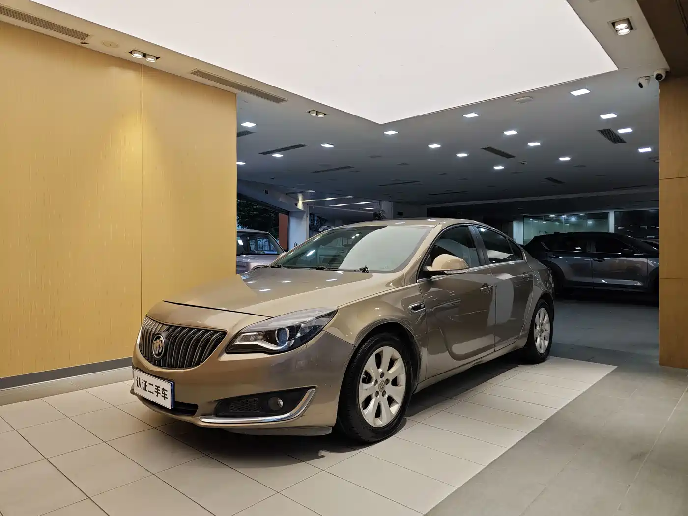 Buick Regal 2015 1.6T Leading Tech Edition