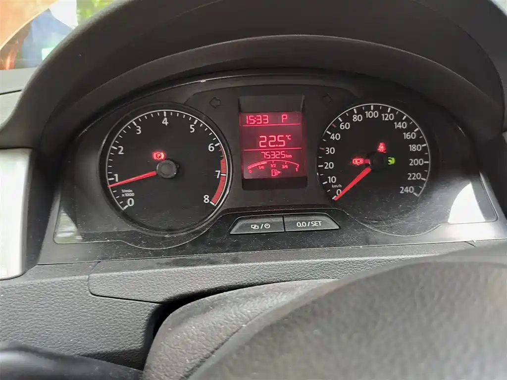 Volkswagen Santana 2015 Gran Santana 1.6L Automatic Trend фото 5