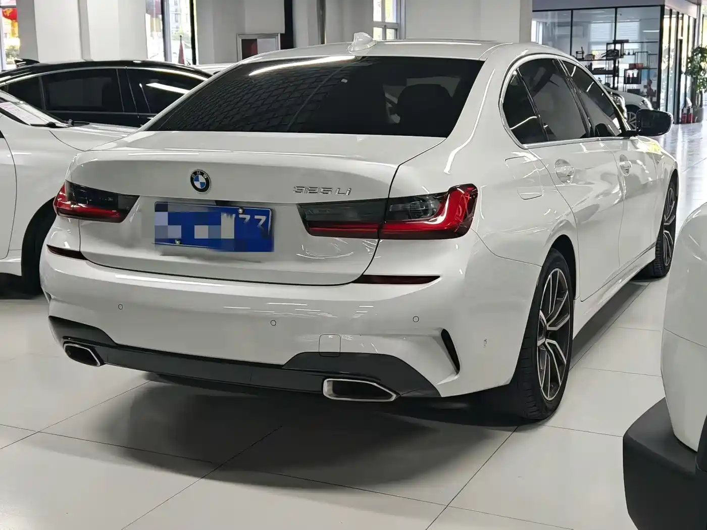 BMW 3 Series 2021 325Li M Sport Package фото 3