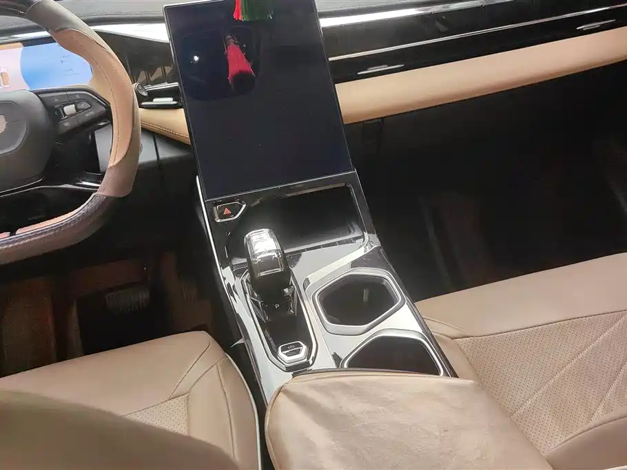 GEELY AUTOMOBILE BOYUE L