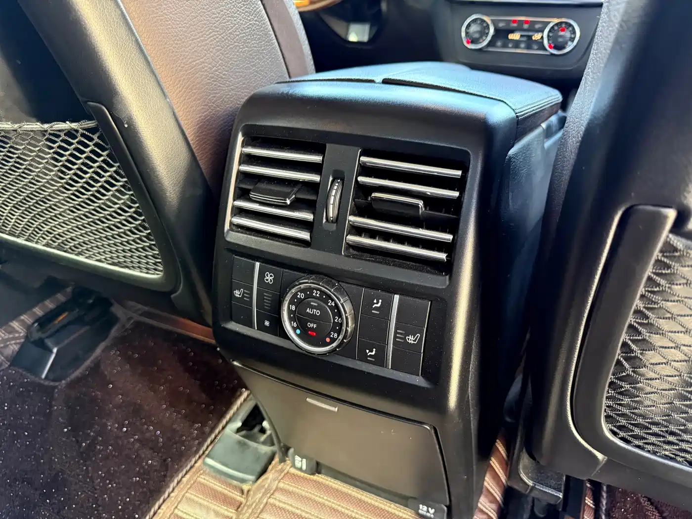 Mercedes-Benz GL-Class 2013 GL 500 4MATIC фото 13