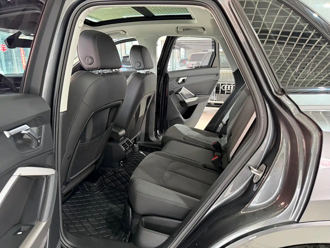Audi Q3 2022 35 TFSI Fashion Dynamic фото 8