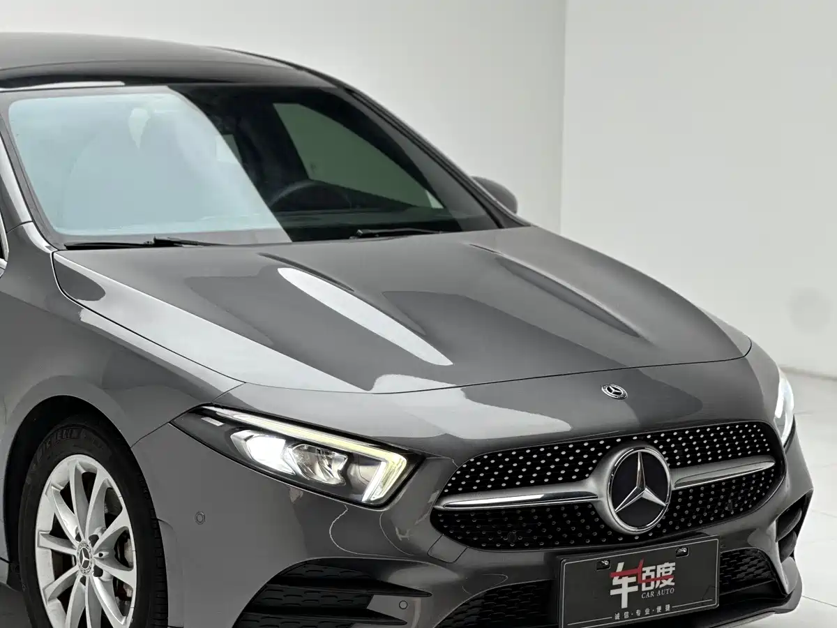 Mercedes-Benz A-Class 2020 A 200 L Sport Sedan фото 11