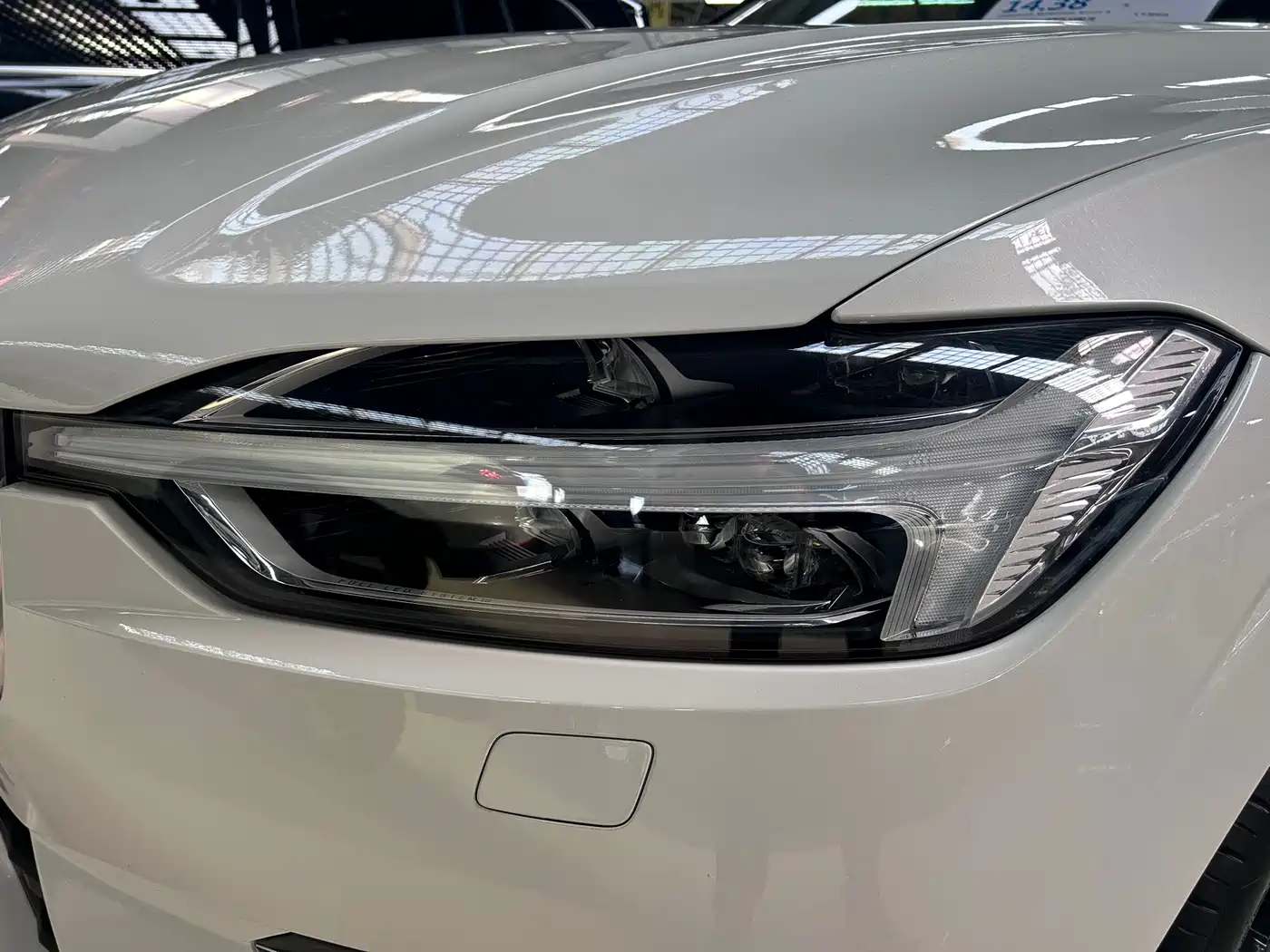 VOLVO XC60 PLUG IN HYBRID