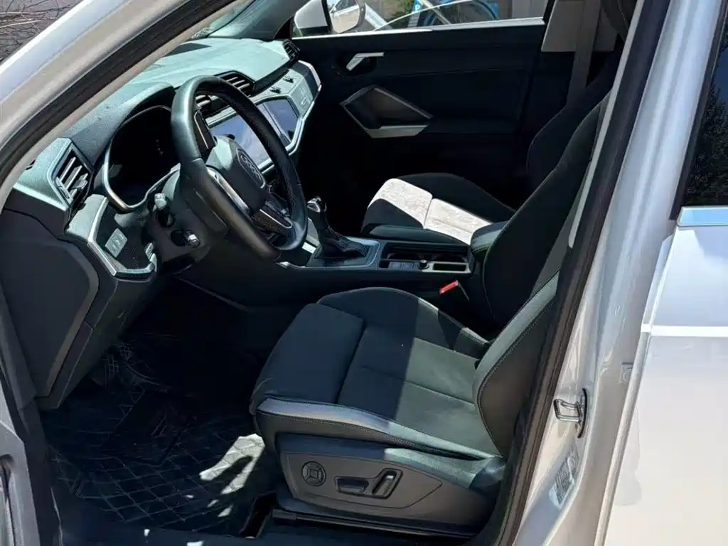 Audi Q3 2022 35 TFSI Fashion Dynamic фото 6