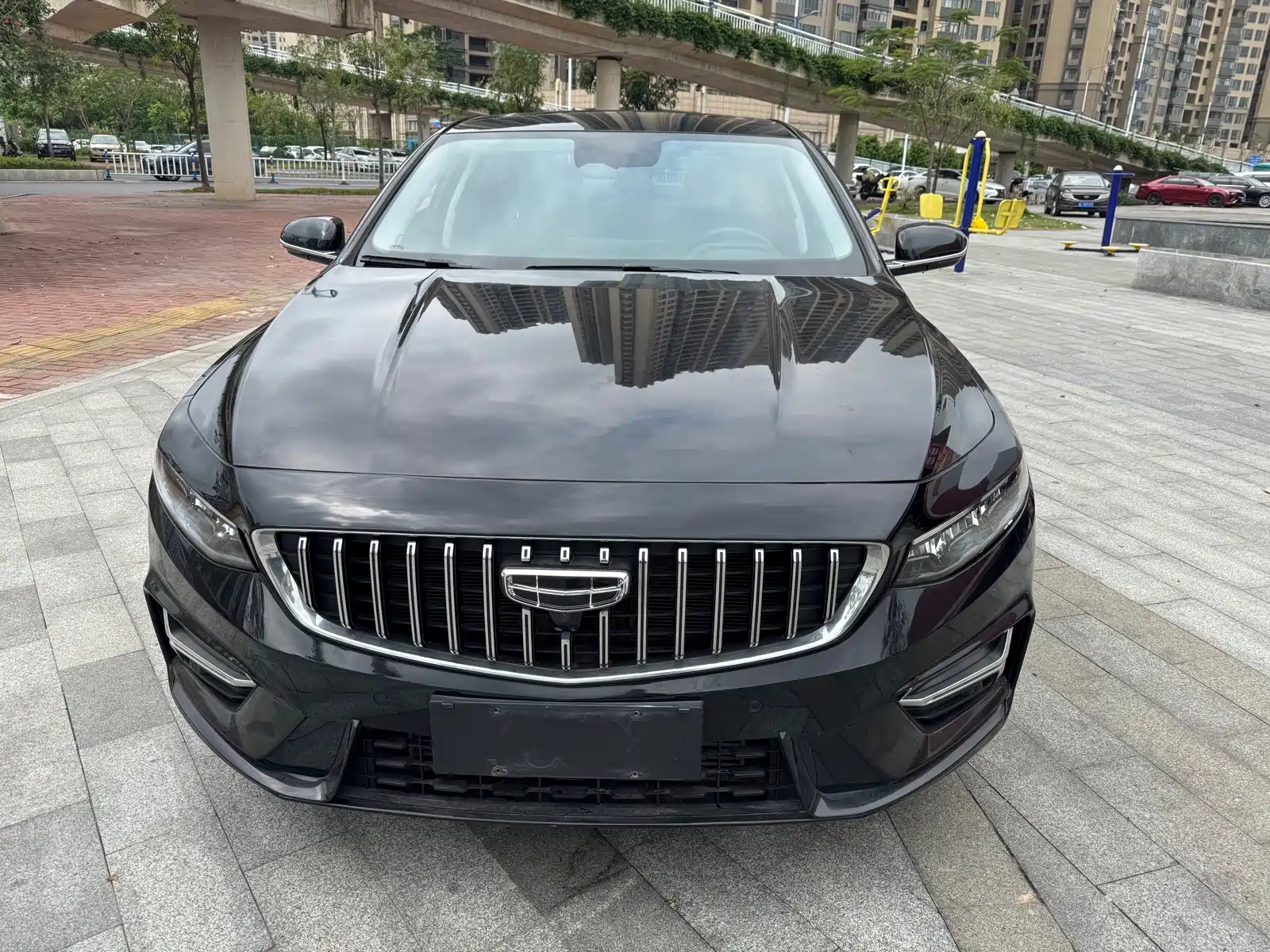 Фото 3 - Geely Preface