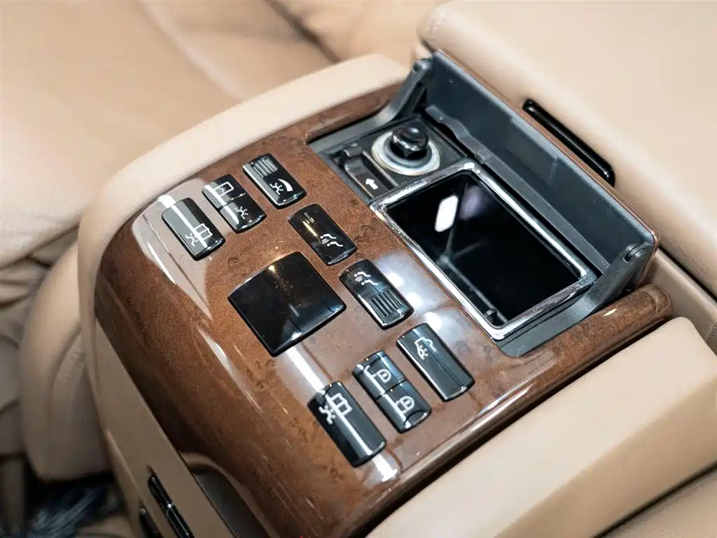 Maybach Maybach 2014 2007 Model 6.0T 62 S