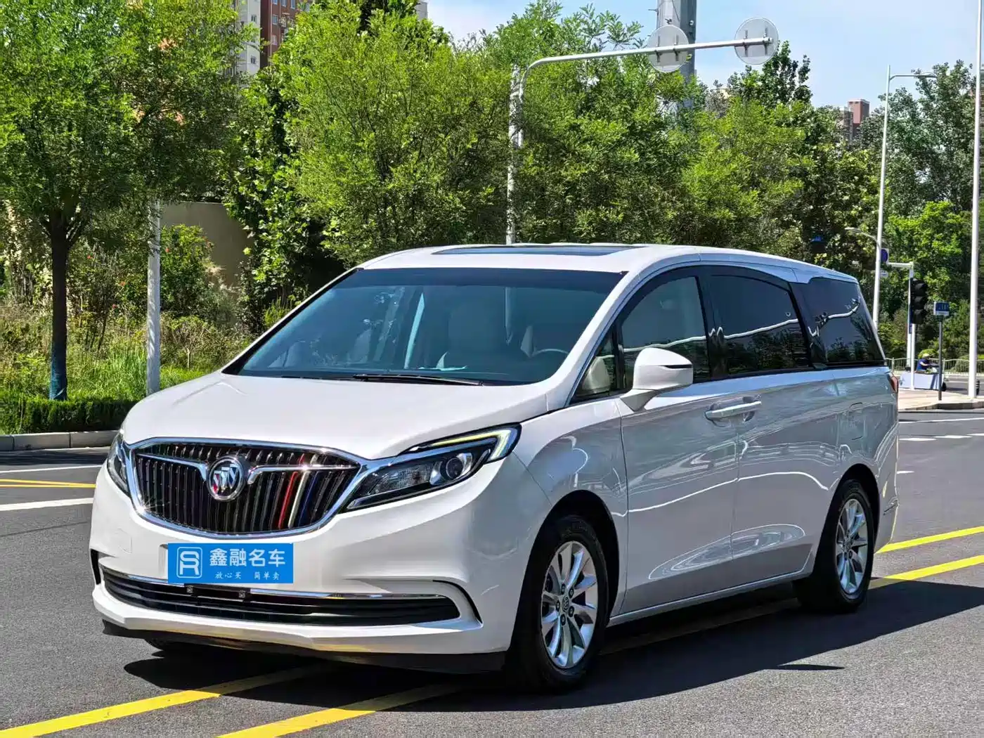 Buick GL8 2017 ES 28T Comfort Type China V