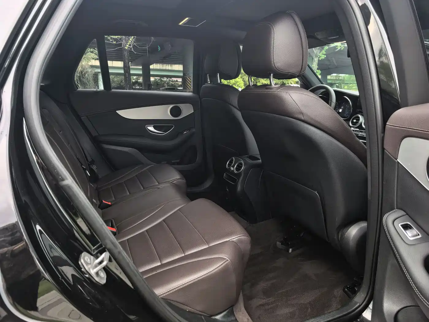 Mercedes-Benz GLC 2022 Facelift II GLC 260 L 4MATIC Sport Model фото 6