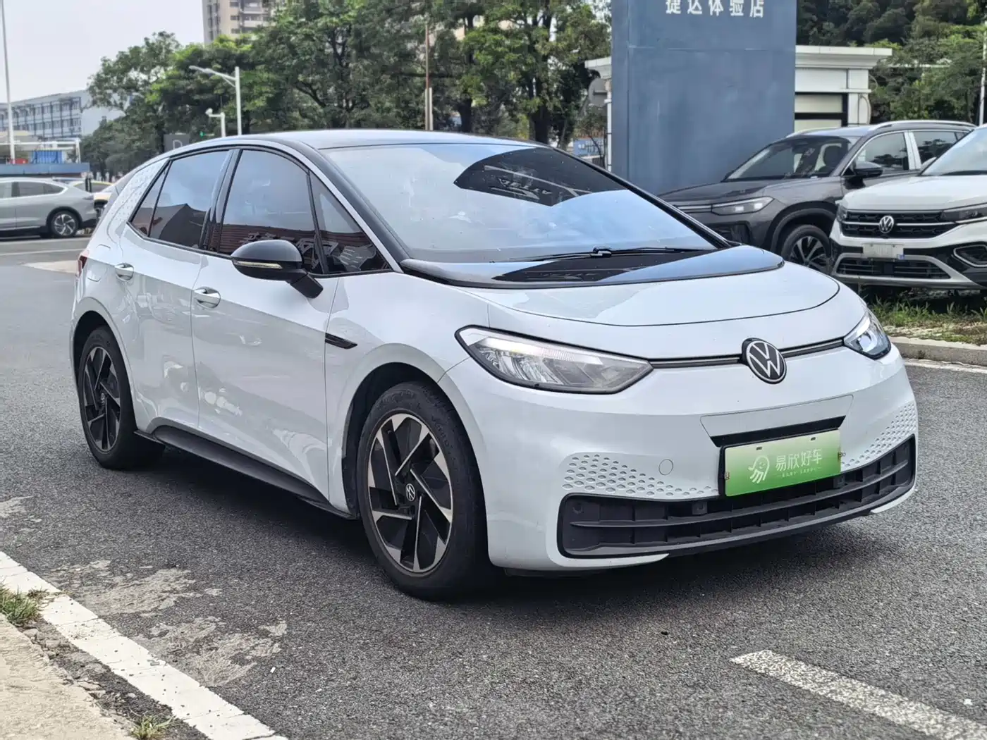 Volkswagen ID.3 2023 Upgraded Pure Intelligence Edition фото 3