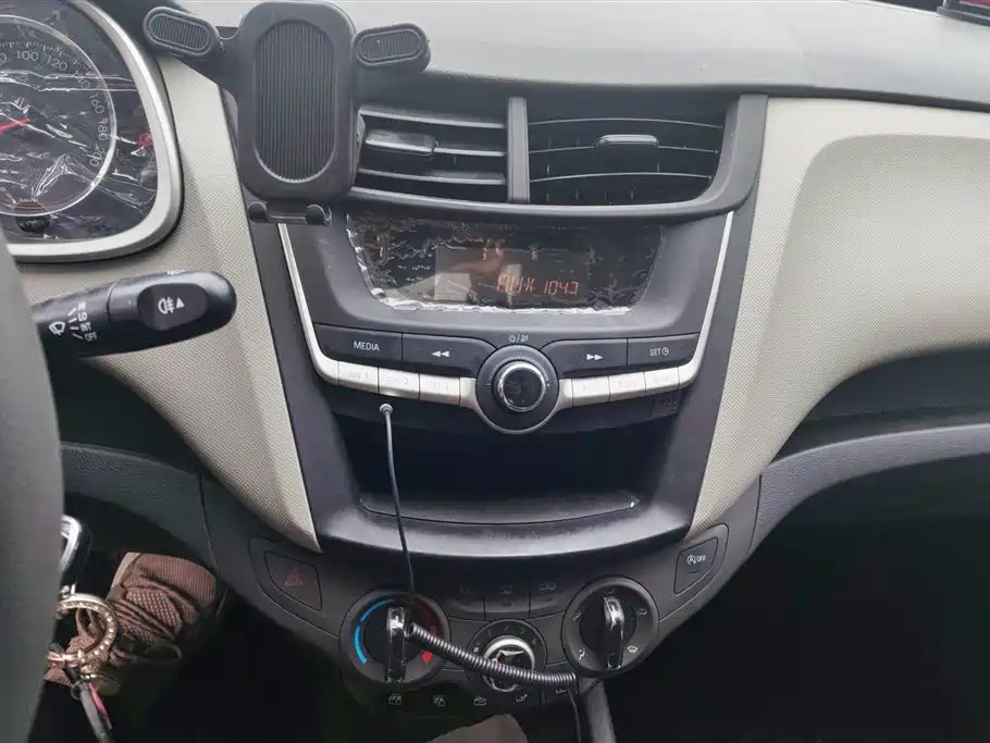Chevrolet Sail 2018 Sail 3 1.3L AMT Ideal фото 13
