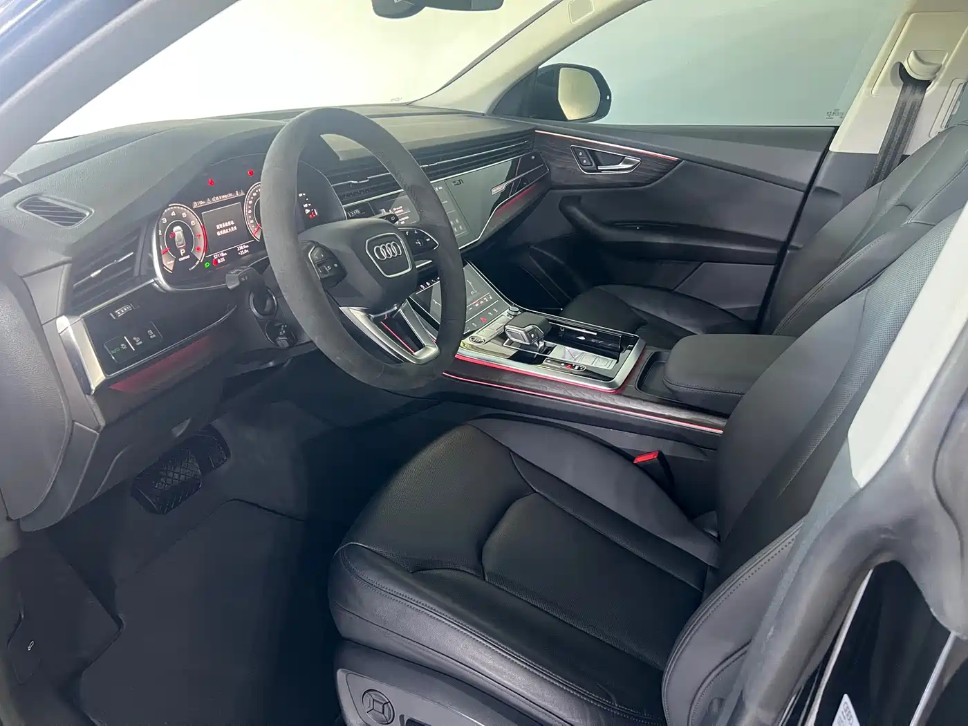 Audi Q8 2022 55 TFSI Luxury Dynamic фото 9
