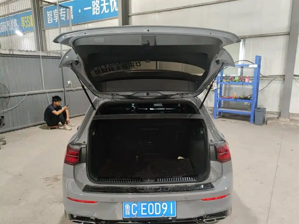 Volkswagen Golf 2023 280TSI DSG R-Line Lite фото 9