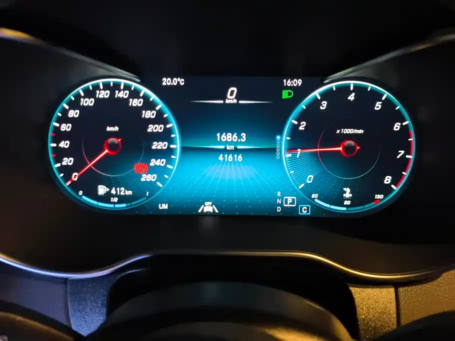 Mercedes-Benz GLC Coupe 2022 Facelift GLC 300 4MATIC Coupe SUV фото 14
