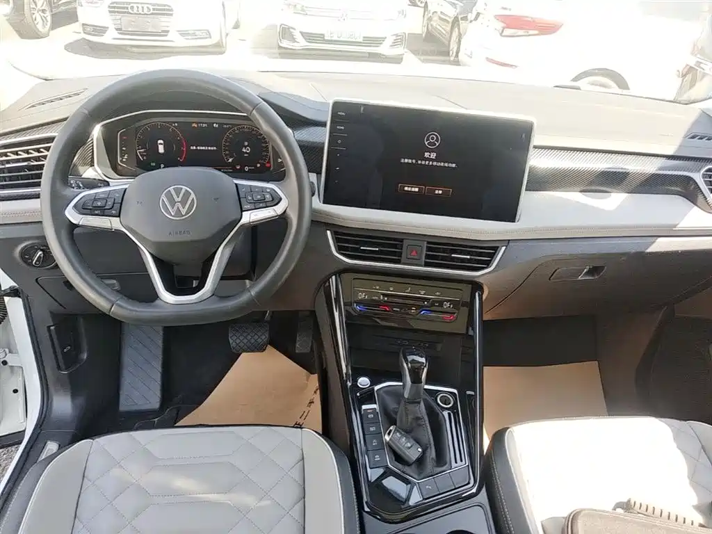 Volkswagen Tayron 2023 300TSI 2WD Luxury Plus Advanced Edition фото 10