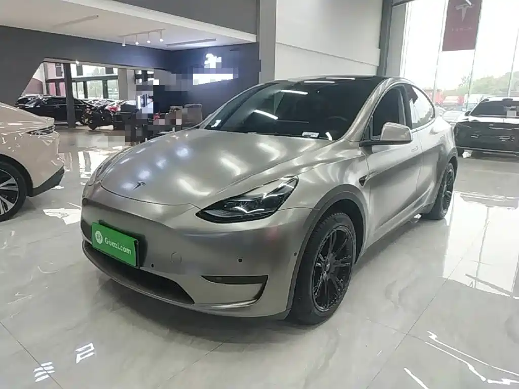 Tesla Model Y 2022