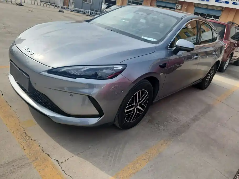 BYD Seal 05 DM-i 2025