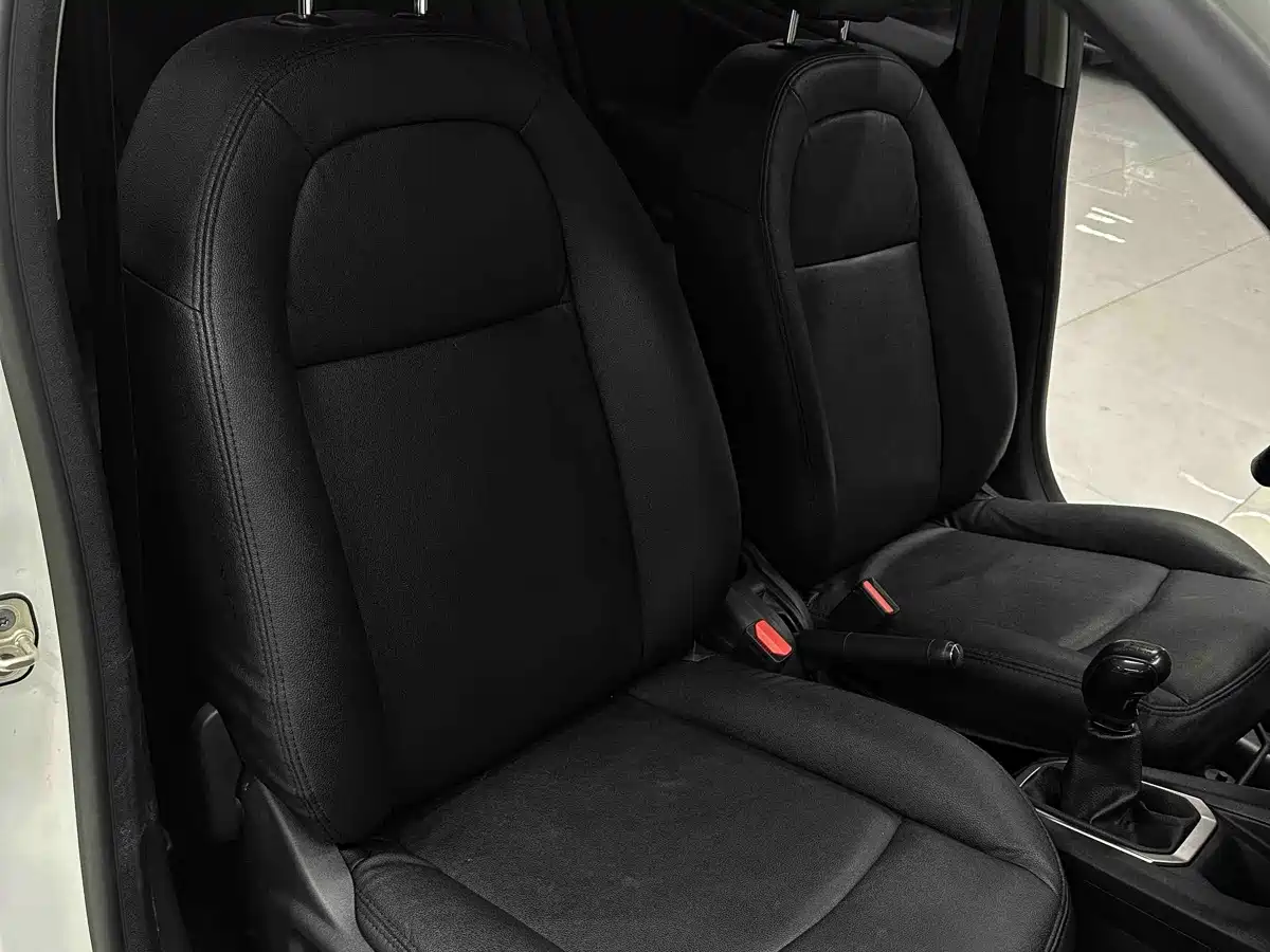 Peugeot 301 2016 2016 1.6L Manual Comfort Edition
