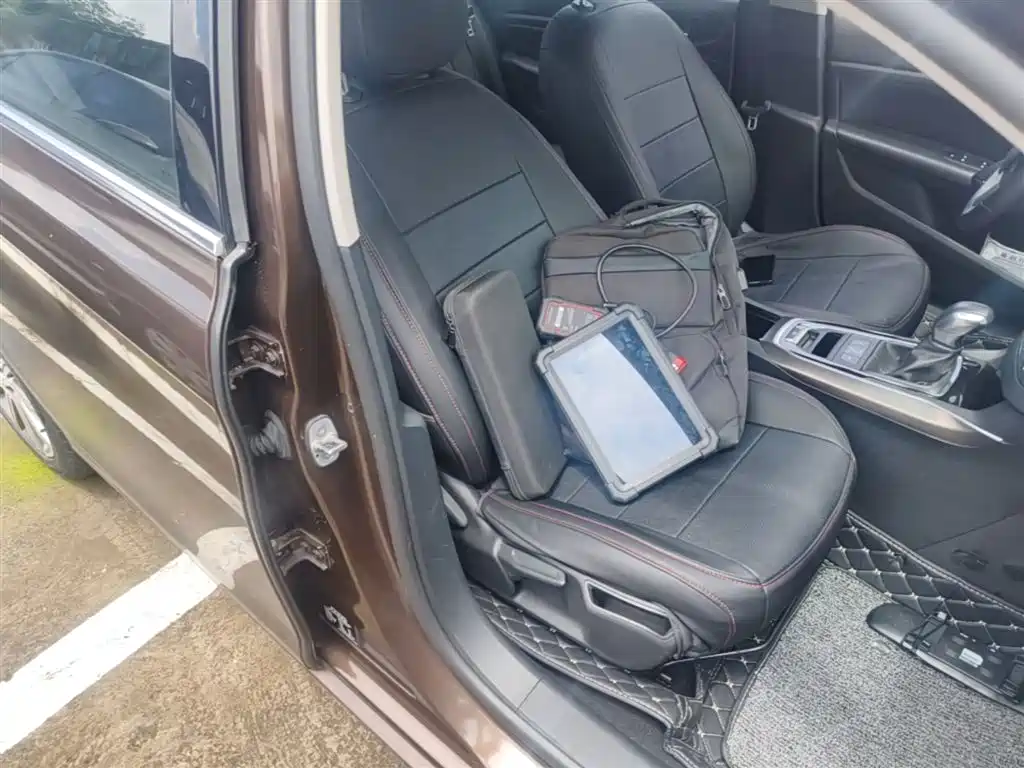 Peugeot 408 2014 1.8L Automatic Luxury Edition фото 25
