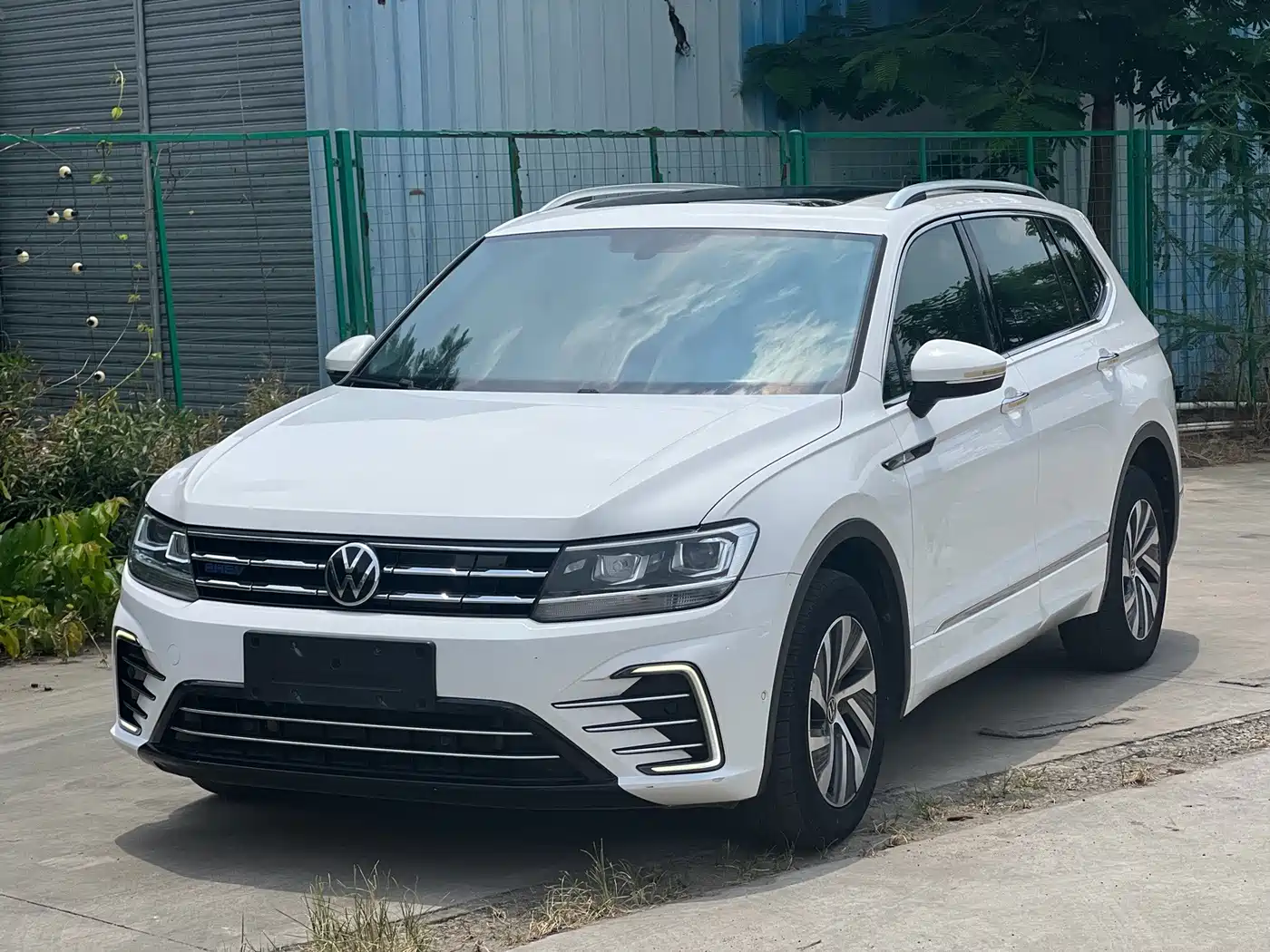Volkswagen Tiguan L PHEV 2021