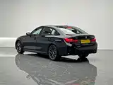 Photo 4 - BMW 3 Series