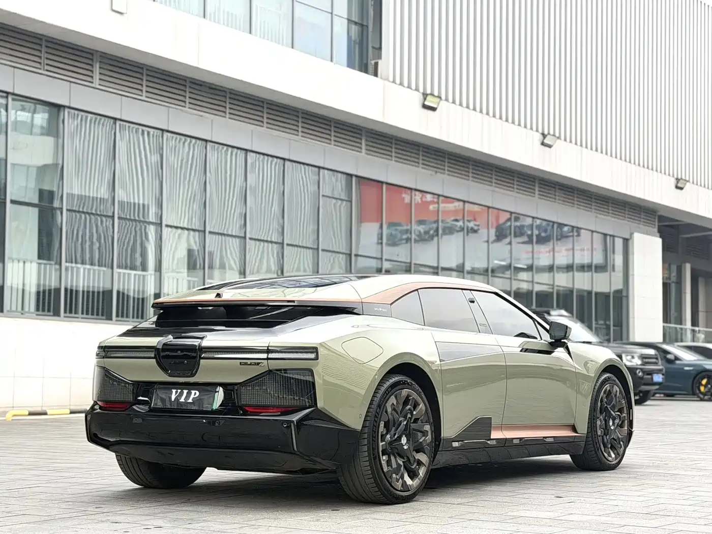 HiPhi Z 2023 4-Seater Edition фото 6