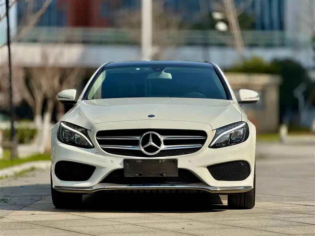 Mercedes-Benz C-Class 2015 C 200 L Sport фото 2