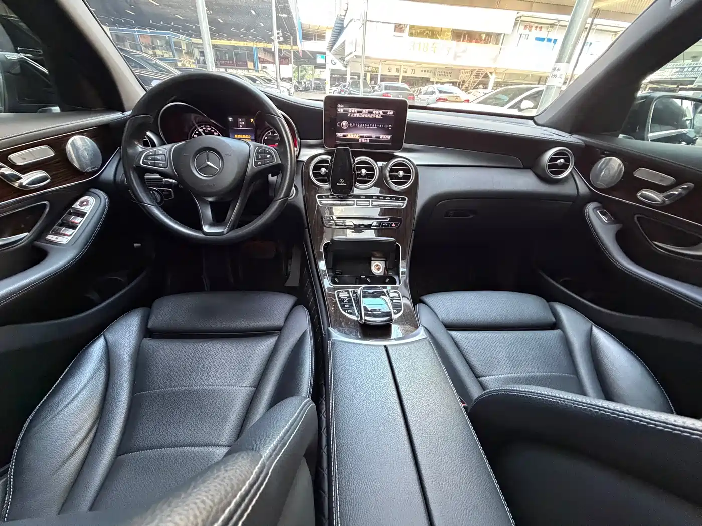 Mercedes-Benz GLC 2018 GLC 260 4MATIC Dynamic фото 23