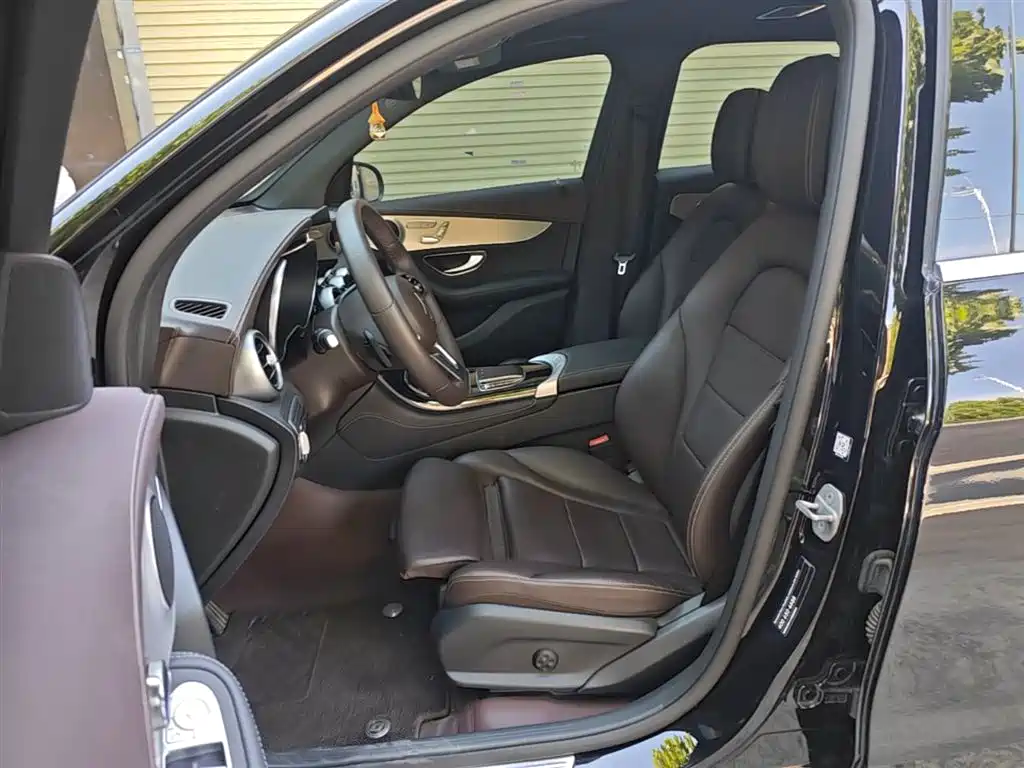 Mercedes-Benz GLC 2021 GLC 260 L 4MATIC Sporty фото 15
