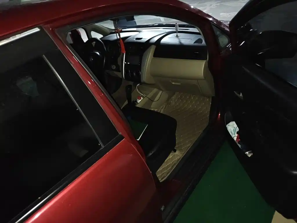 Venucia R50 2014 2013 1.6L Auto Fashion