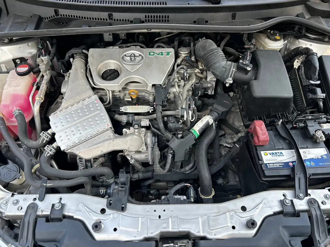 Toyota Corolla 2017 1.2T CVT GL фото 41