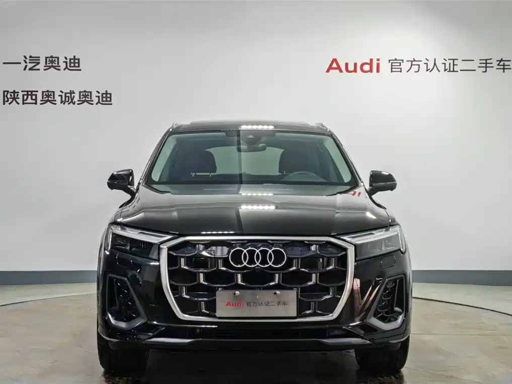 Audi Q7 2025 55 TFSI quattro S line Sport фото 2