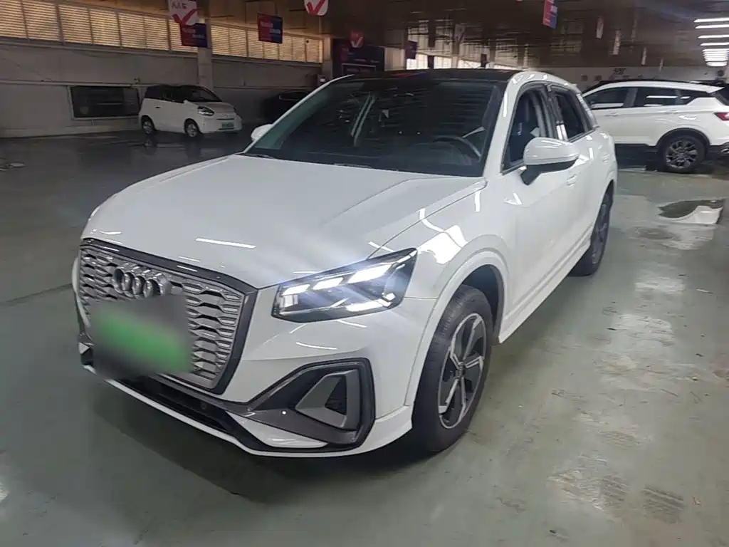 2022 Audi Q2L e-tron
